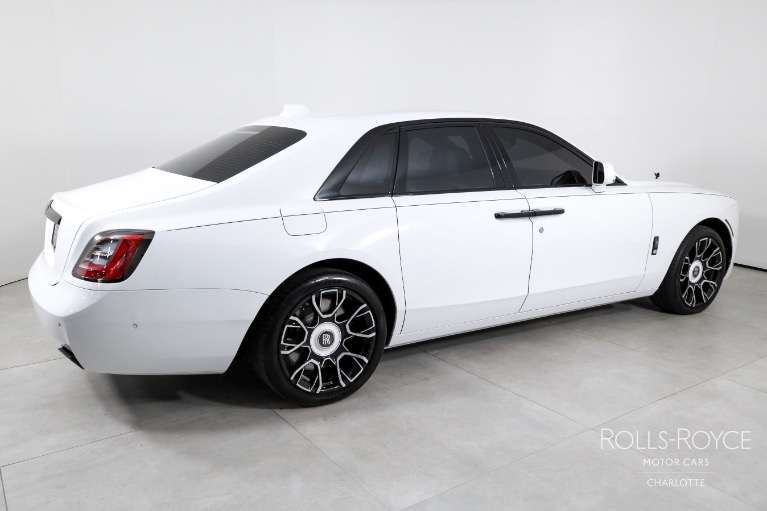 Used-2024-Rolls-Royce-Black-Badge-Ghost