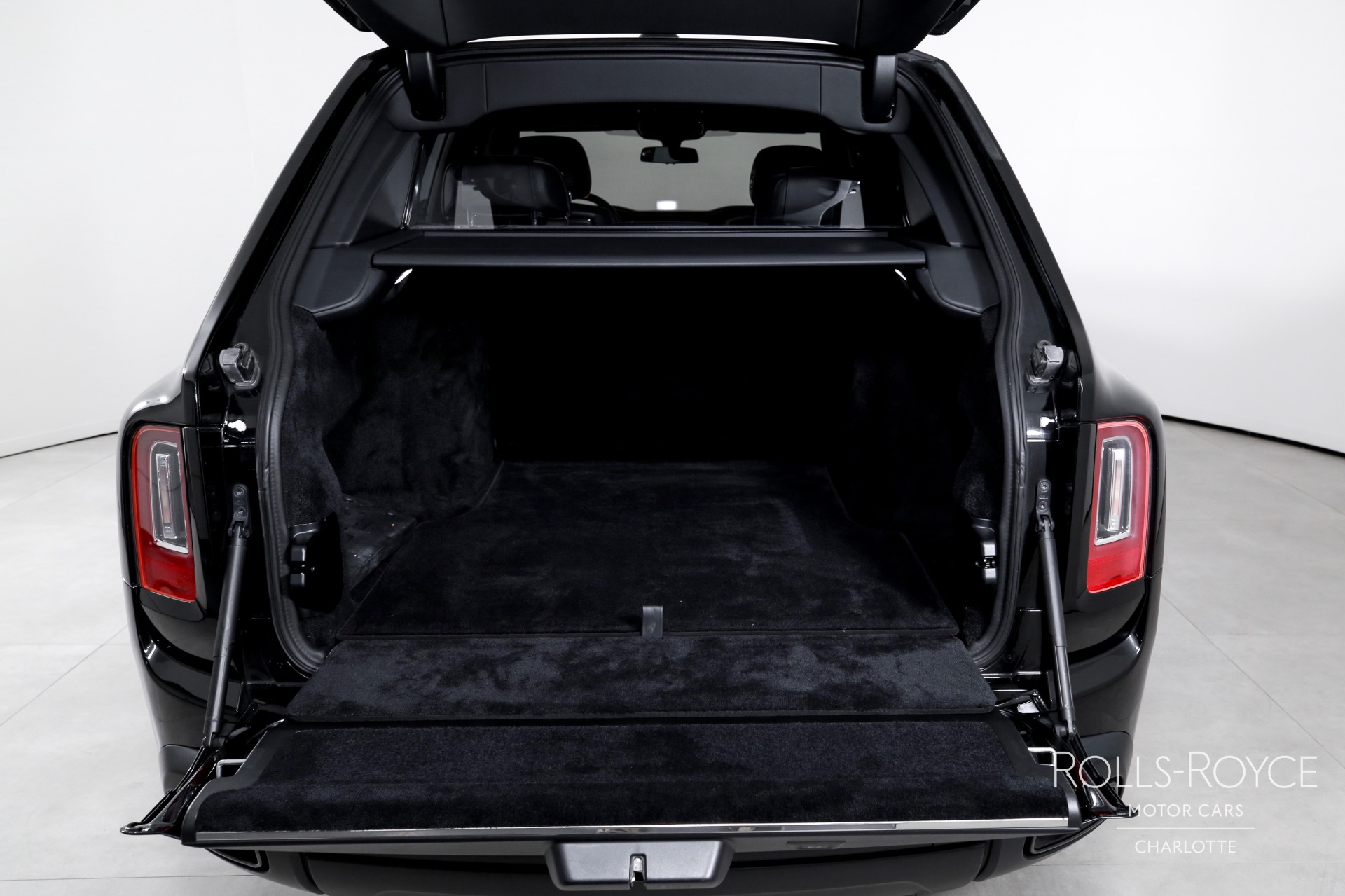 Used 2023 Rolls-Royce Black Badge Cullinan  | Charlotte, NC