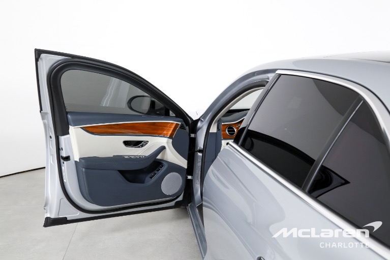 Used-2023-Bentley-Flying-Spur