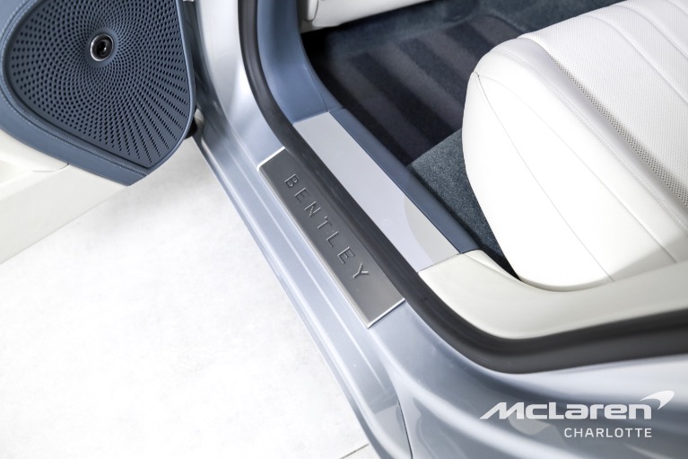 Used-2023-Bentley-Flying-Spur