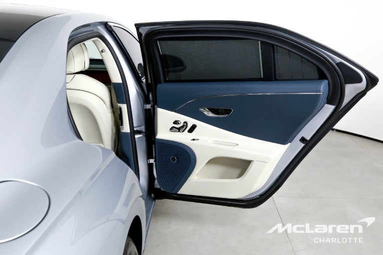 Used-2023-Bentley-Flying-Spur-Hybrid