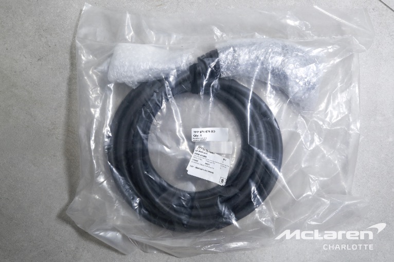 Used-2023-Bentley-Flying-Spur