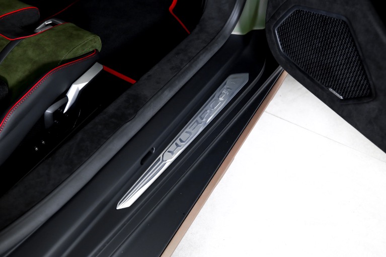Used-2024-Lamborghini-Huracan-Sterrato
