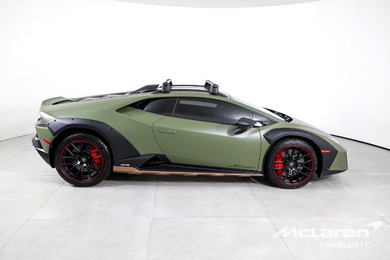 Used-2024-Lamborghini-Huracan-Sterrato