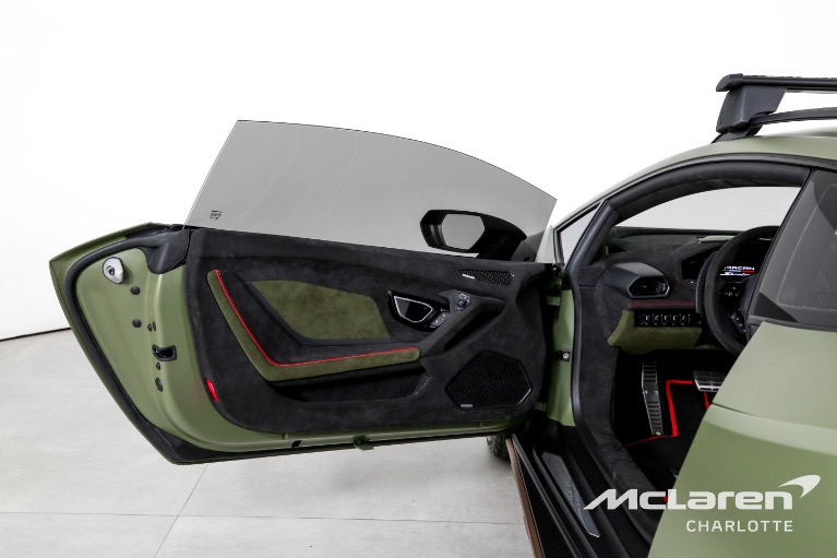 Used-2024-Lamborghini-Huracan-Sterrato