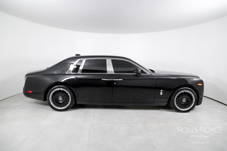 Used-2025-Rolls-Royce-Phantom