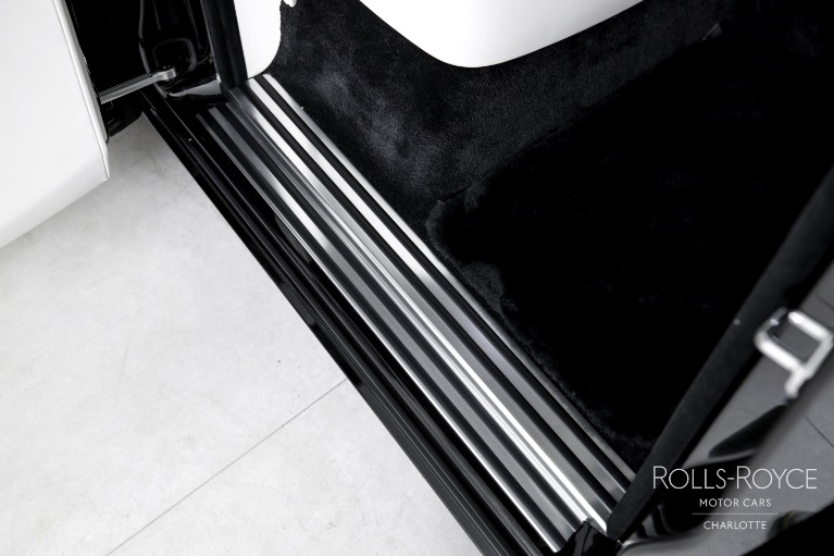 Used-2025-Rolls-Royce-Phantom