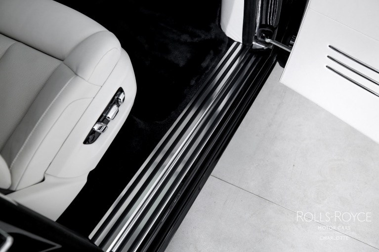 Used-2025-Rolls-Royce-Phantom