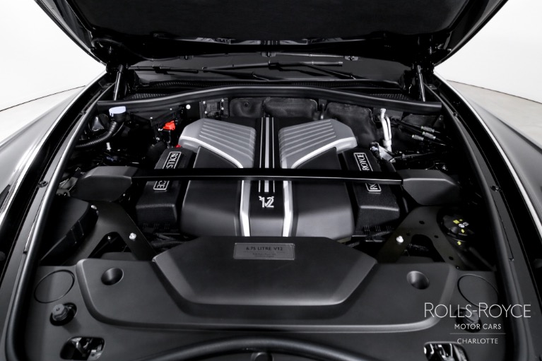 Used-2025-Rolls-Royce-Phantom