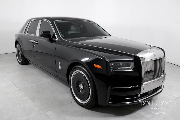 Used-2025-Rolls-Royce-Phantom