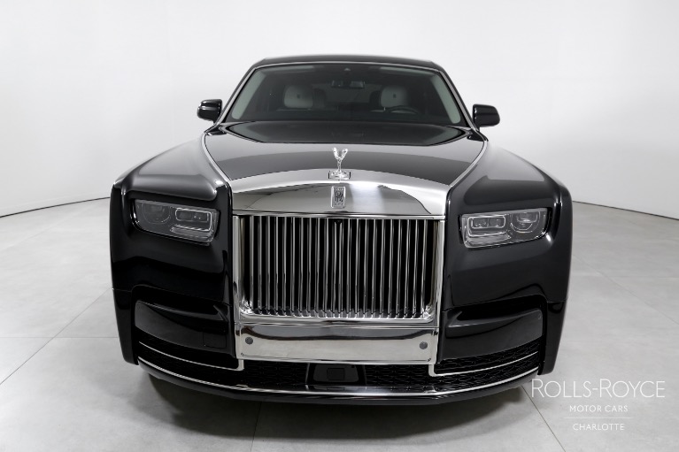 Used-2025-Rolls-Royce-Phantom