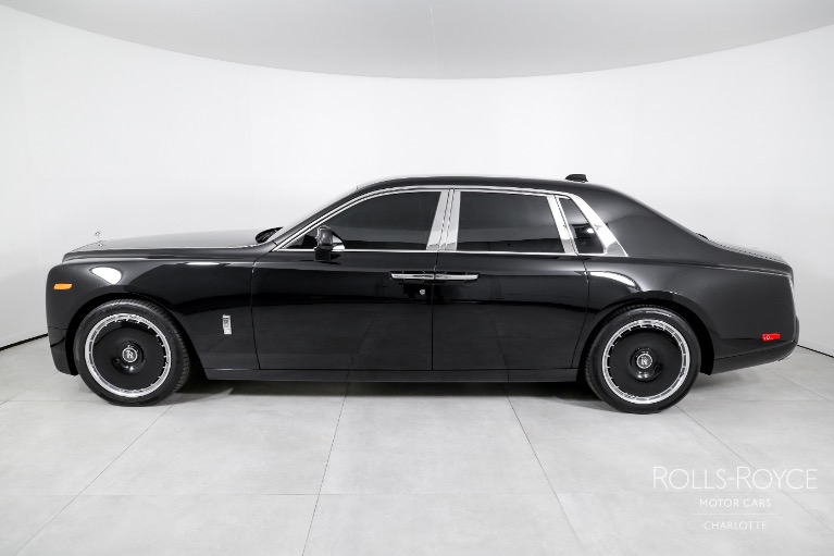 Used-2025-Rolls-Royce-Phantom