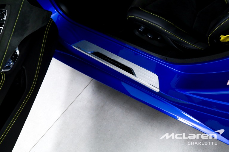 Used-2023-Chevrolet-Corvette-Stingray