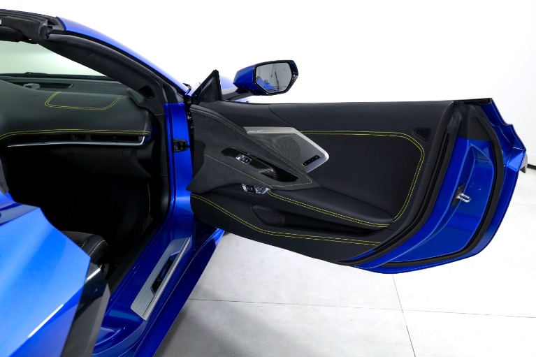 Used-2023-Chevrolet-Corvette-Stingray