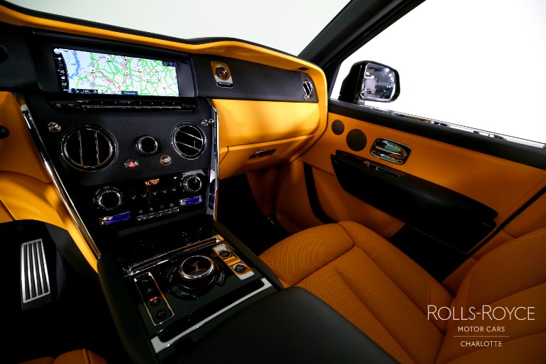 Used-2024-Rolls-Royce-Cullinan