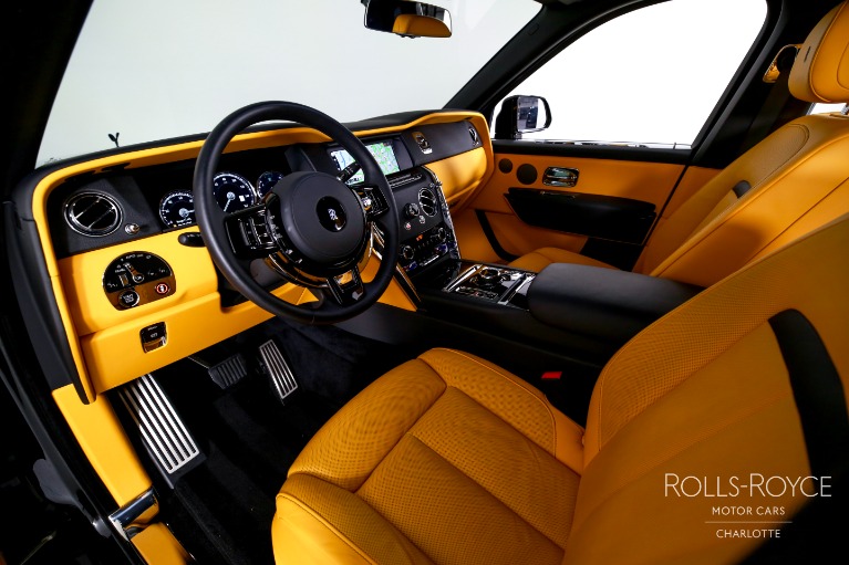 Used-2024-Rolls-Royce-Cullinan