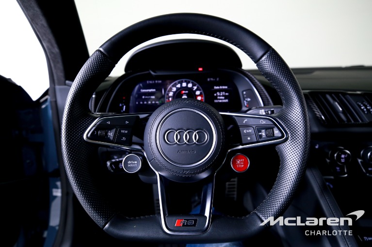 Used-2022-Audi-R8-52-V10-performance