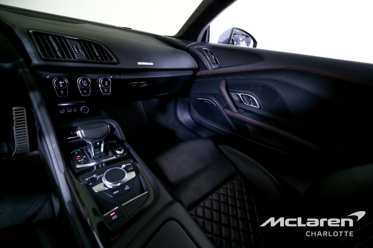 Used-2022-Audi-R8-52-V10-performance