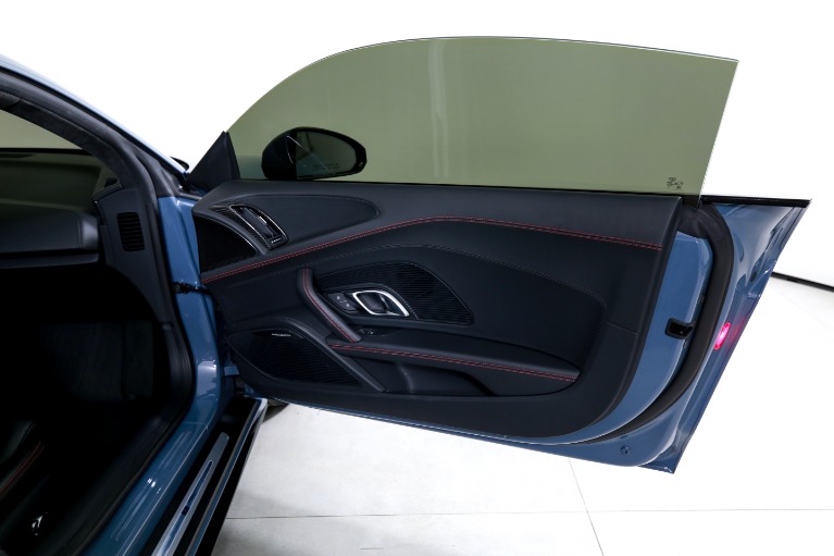 Used-2022-Audi-R8-52-V10-performance