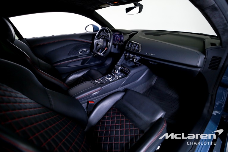 Used-2022-Audi-R8-52-V10-performance