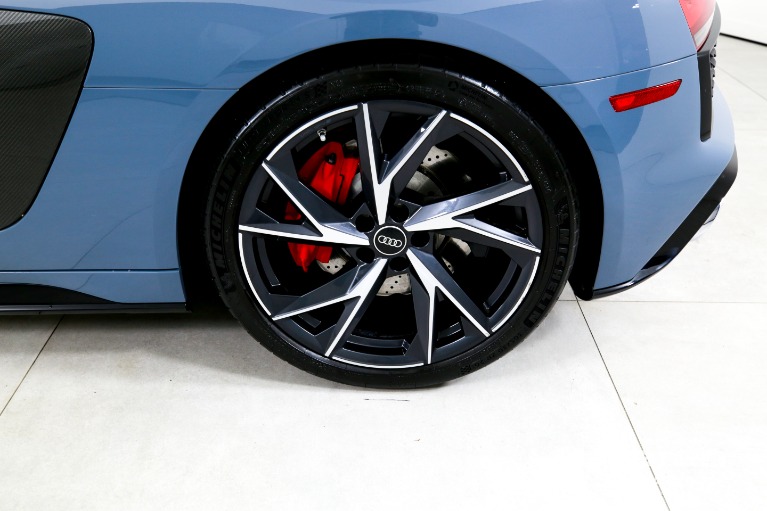 Used-2022-Audi-R8-52-V10-performance