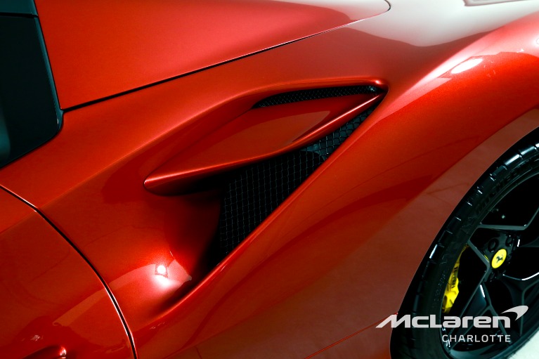 Used-2022-Ferrari-F8-Spider