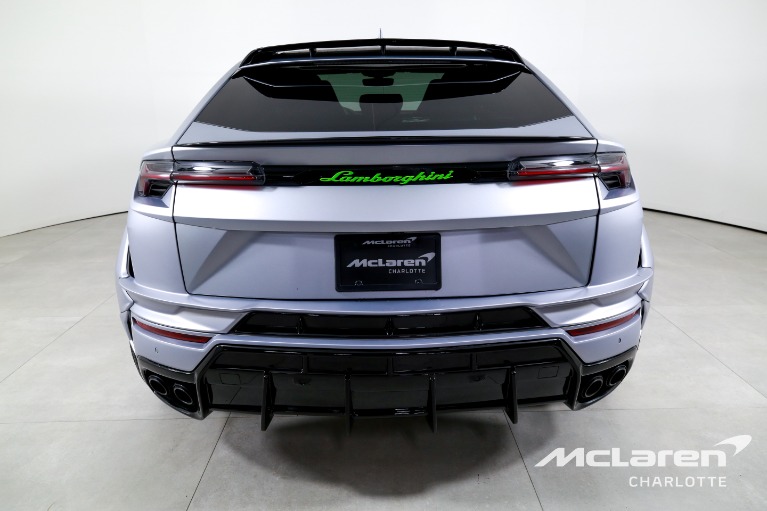 Used-2023-Lamborghini-Urus-S