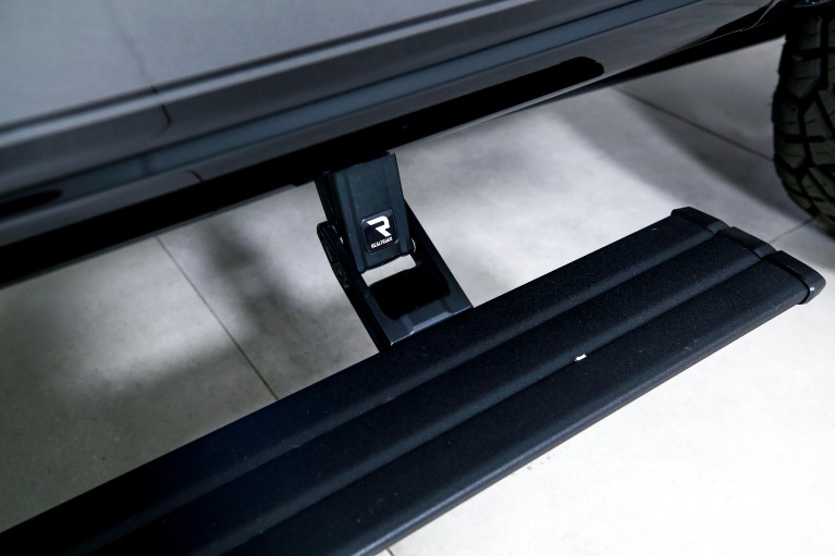 Used-2025-Ford-F-150-Lariat