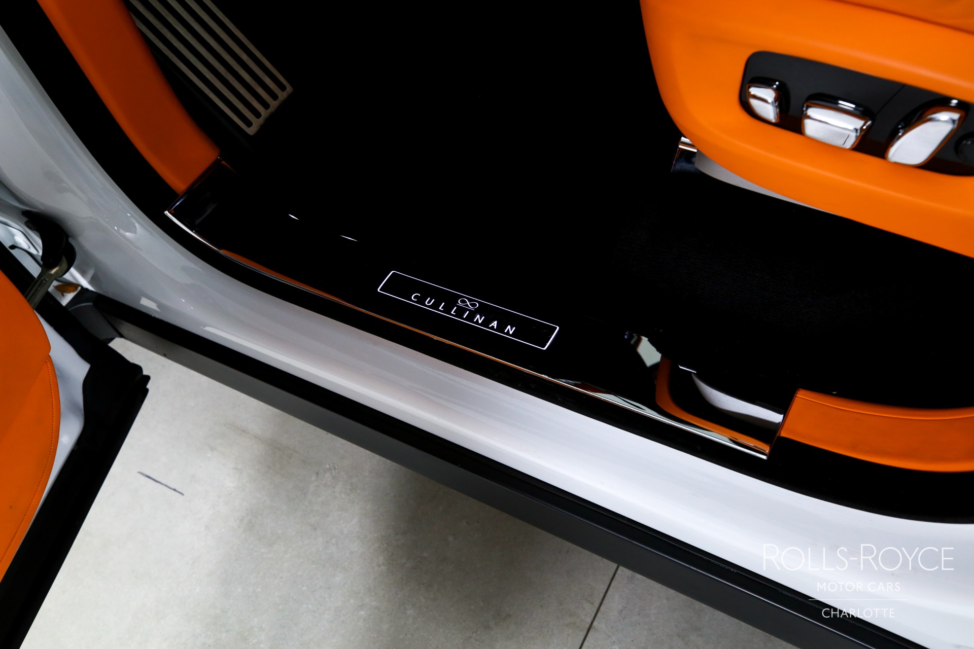 Used 2022 Rolls-Royce Black Badge Cullinan  | Charlotte, NC