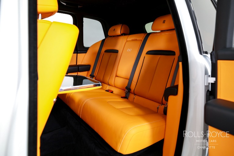 Used-2022-Rolls-Royce-Black-Badge-Cullinan