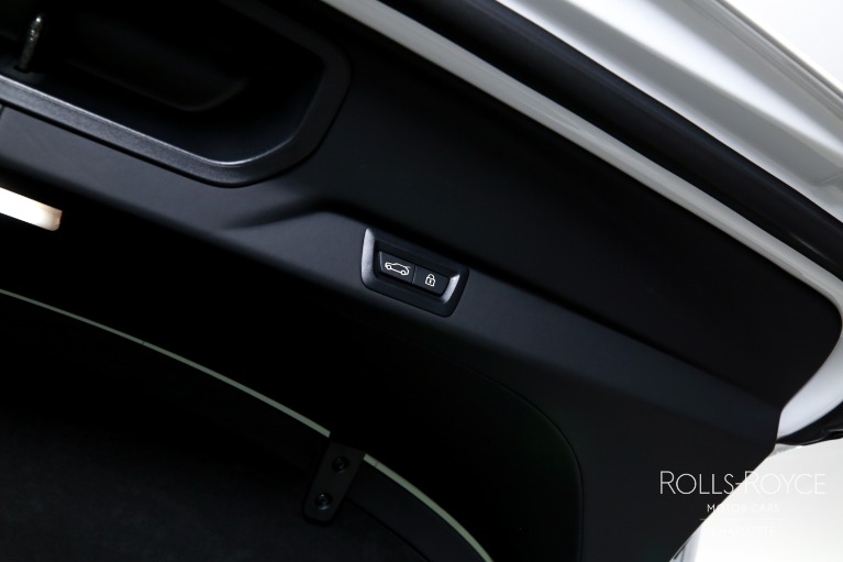 Used-2022-Rolls-Royce-Black-Badge-Cullinan