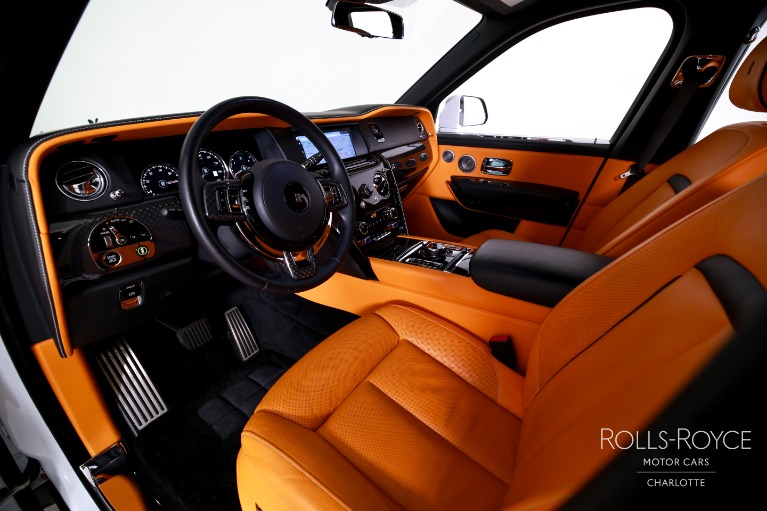 Used-2022-Rolls-Royce-Black-Badge-Cullinan