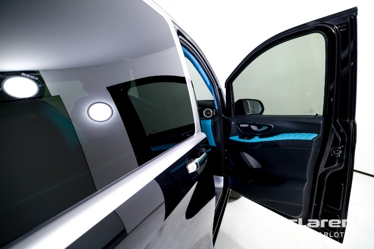 Used-2023-Mercedes-Benz-Metris-Passenger