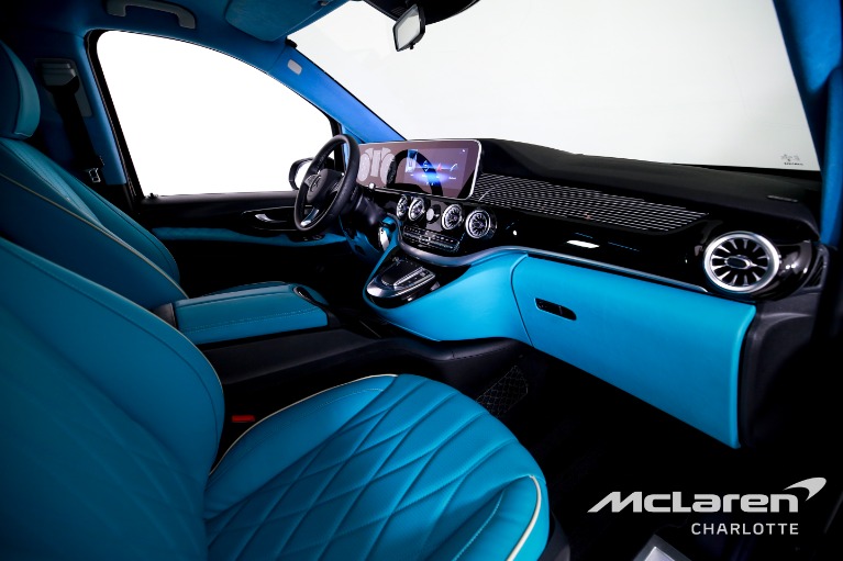 Used-2023-Mercedes-Benz-Metris-Passenger