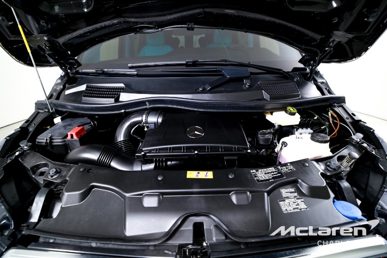 Used-2023-Mercedes-Benz-Metris-Passenger