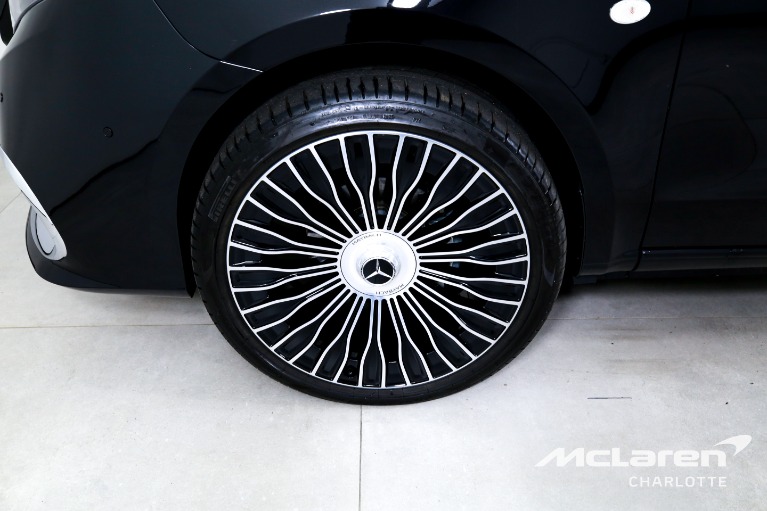 Used-2023-Mercedes-Benz-Metris-Passenger