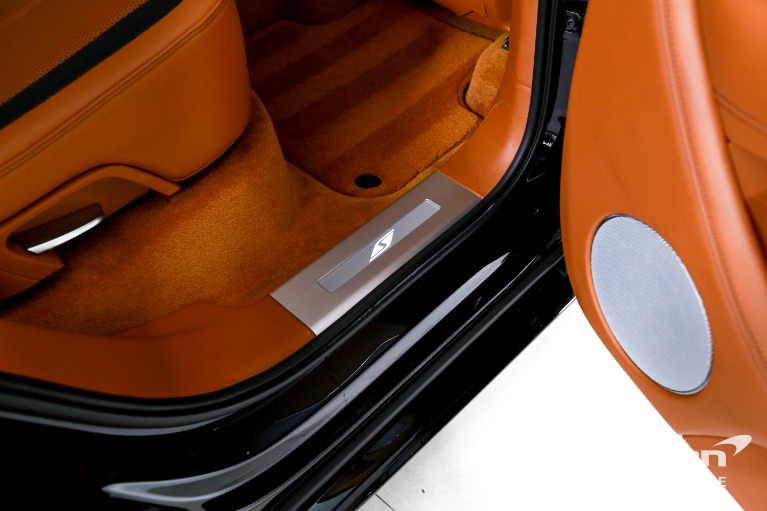 Used-2023-Bentley-Bentayga-S-Hybrid