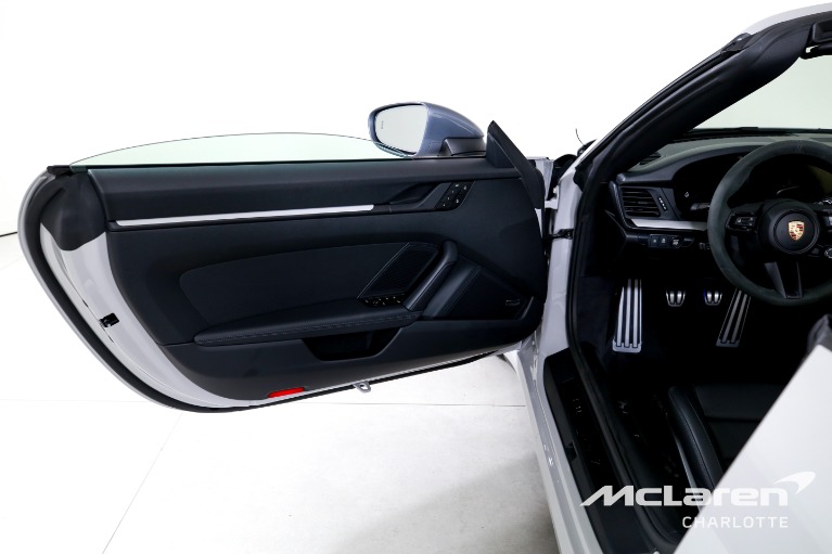 Used-2025-Porsche-911-Carrera-T