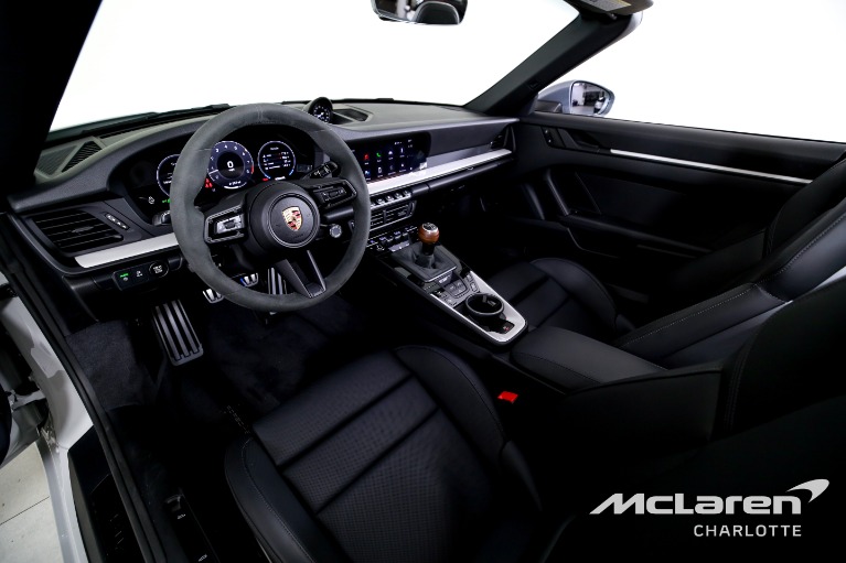 Used-2025-Porsche-911-Carrera-T