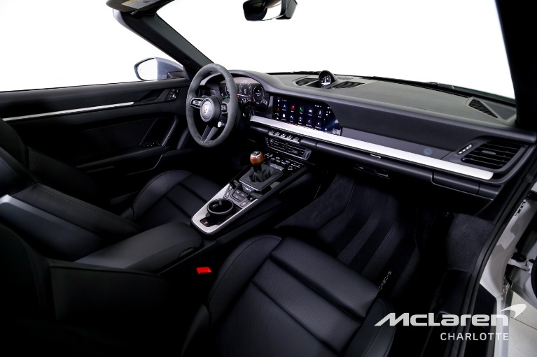 Used-2025-Porsche-911-Carrera-T