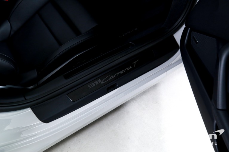 Used-2025-Porsche-911-Carrera-T