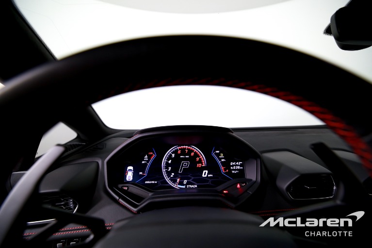 Used-2023-Lamborghini-Huracan-EVO