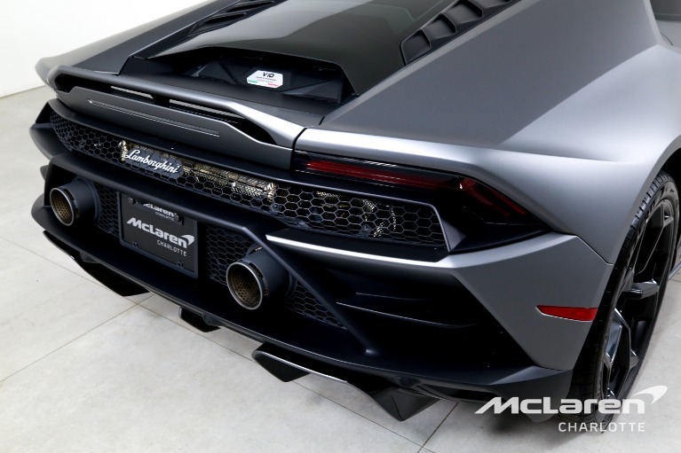 Used-2023-Lamborghini-Huracan-EVO