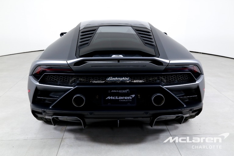 Used-2023-Lamborghini-Huracan-EVO