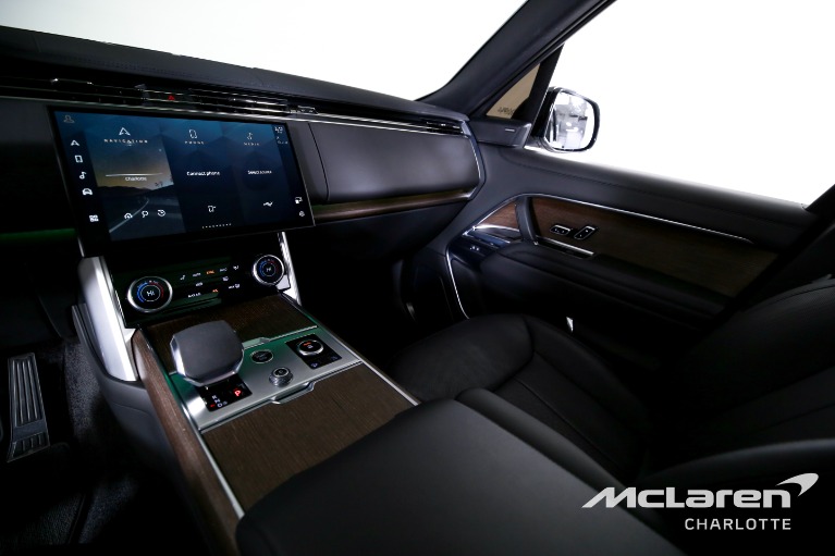 Used-2023-Land-Rover-Range-Rover-P400-SE