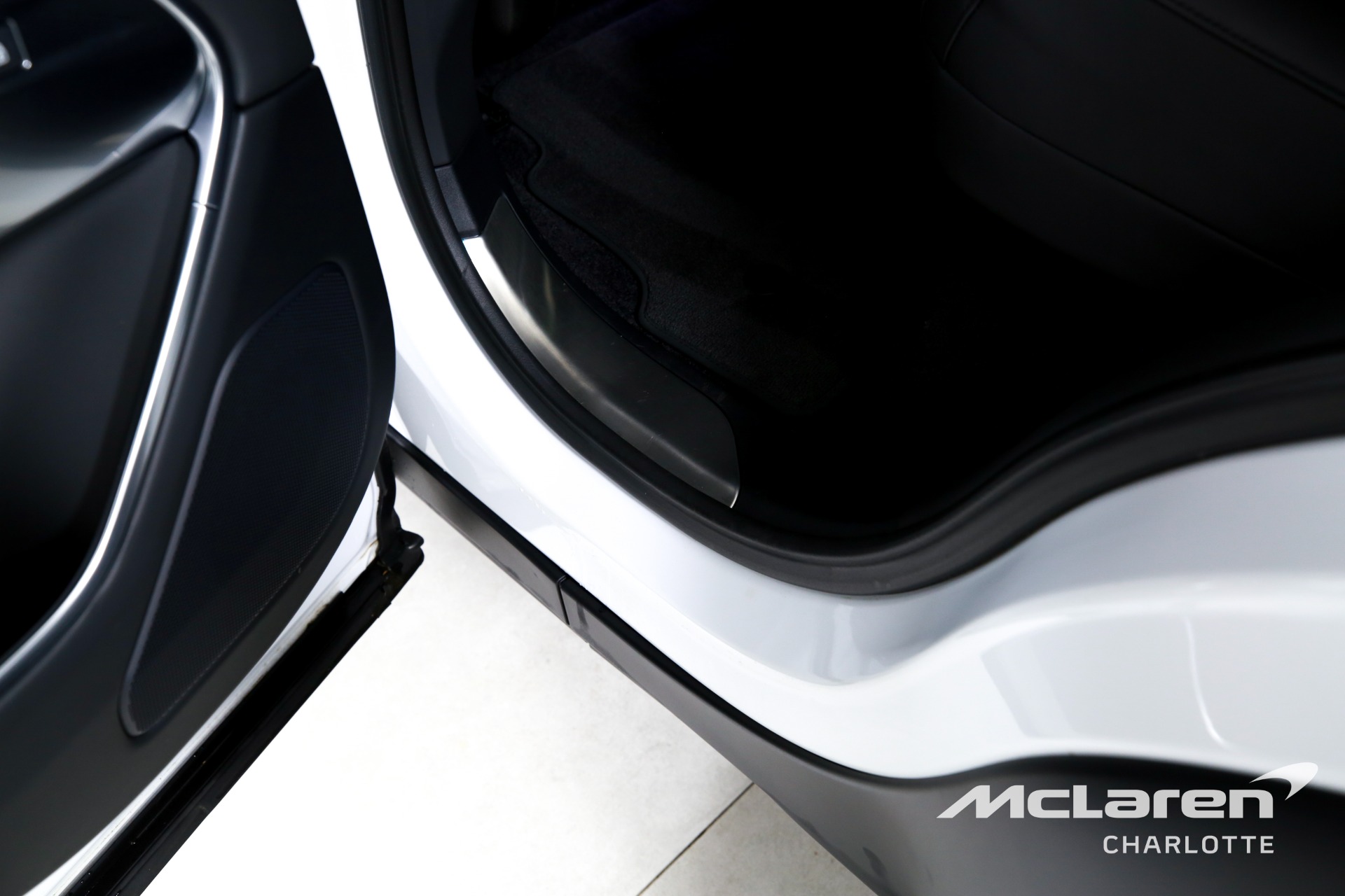 Used 2023 Land Rover Range Rover P400 SE | Charlotte, NC