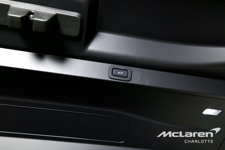 Used-2023-Land-Rover-Range-Rover-P400-SE