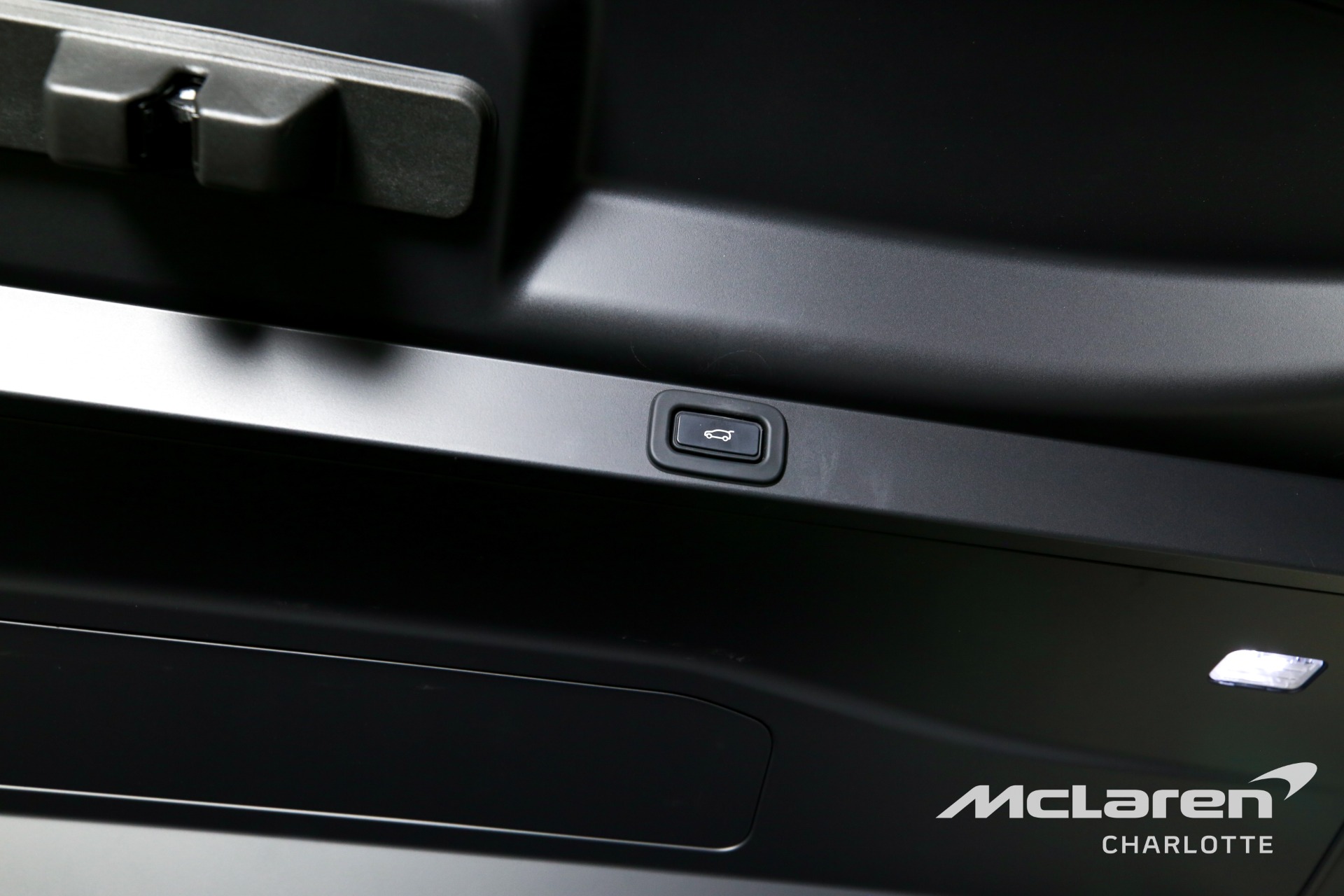 Used 2023 Land Rover Range Rover P400 SE | Charlotte, NC