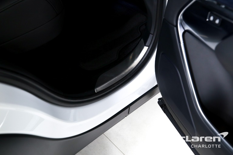 Used-2023-Land-Rover-Range-Rover-P400-SE