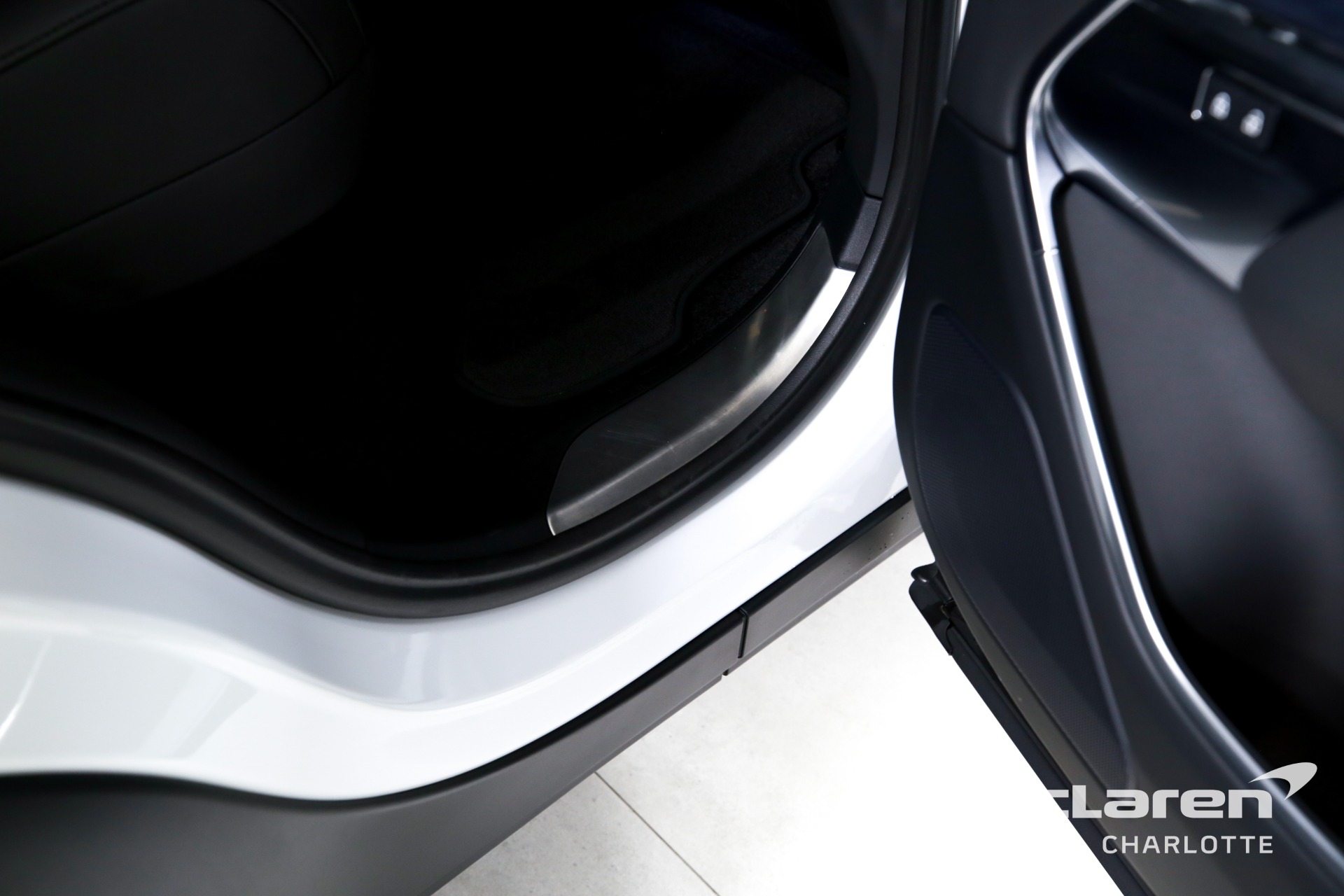 Used 2023 Land Rover Range Rover P400 SE | Charlotte, NC